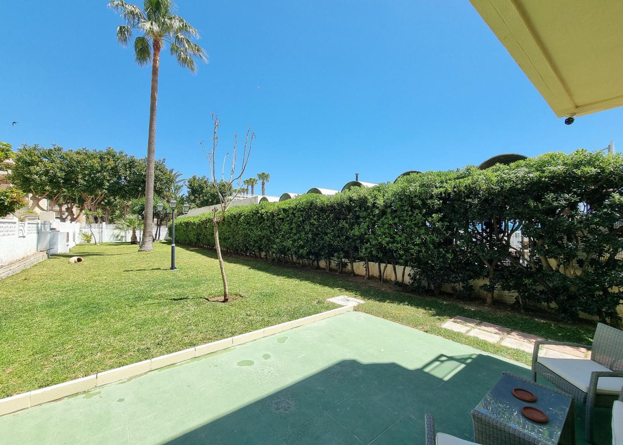 Tinoko Apartament In La Carihuela Beach ตอร์เรโมลิโนส ภายนอก รูปภาพ