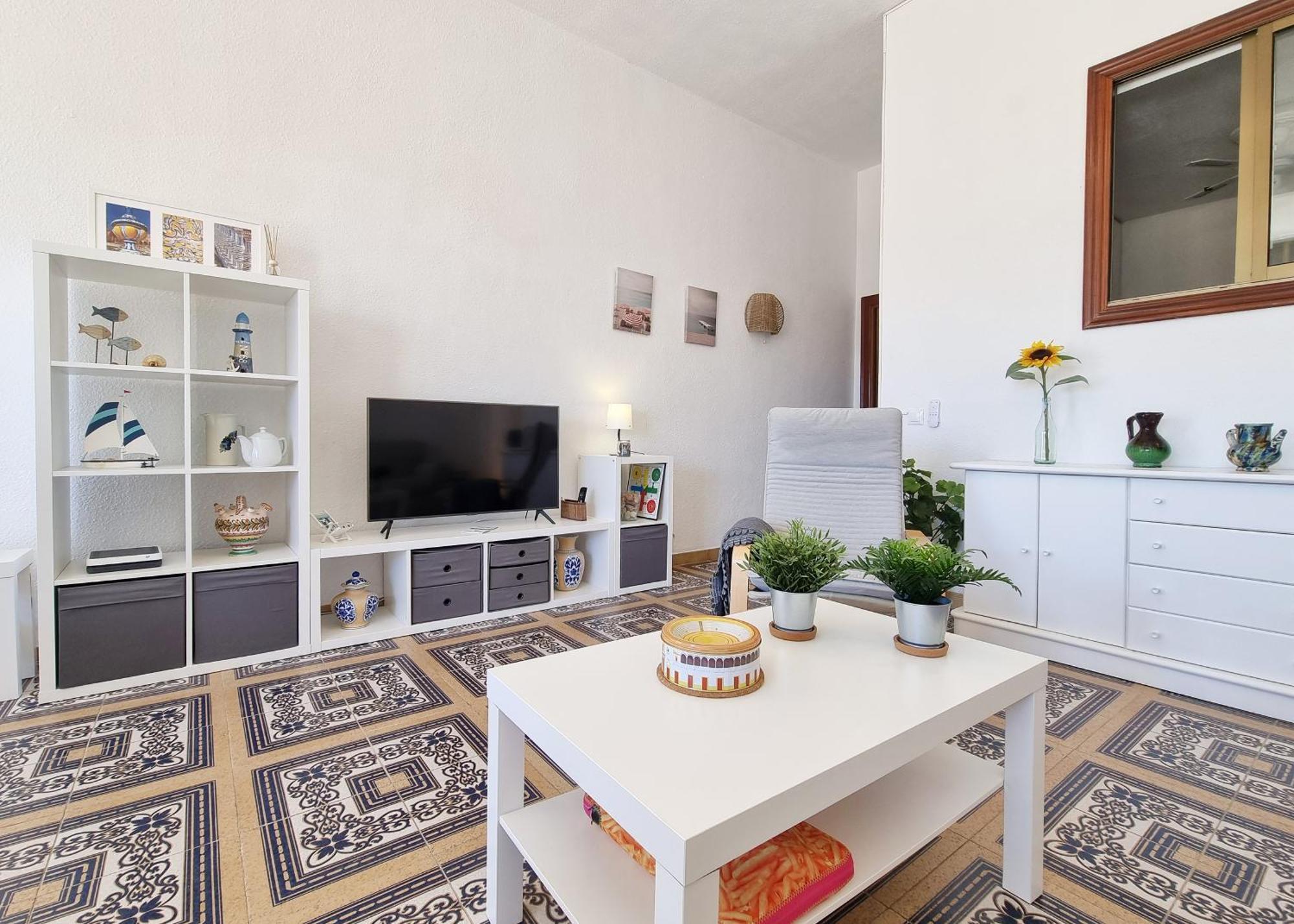 Tinoko Apartament In La Carihuela Beach ตอร์เรโมลิโนส ภายนอก รูปภาพ